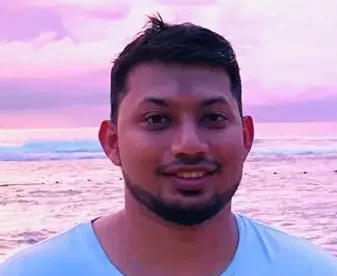  Kaliq Nizamdeen | Student
